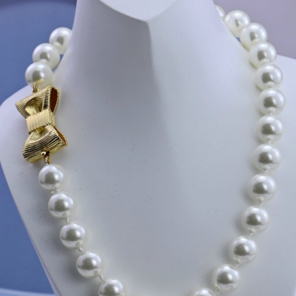 Kate spade vintage wrapped up pearl gold bow necklace - Picture 2 of 10